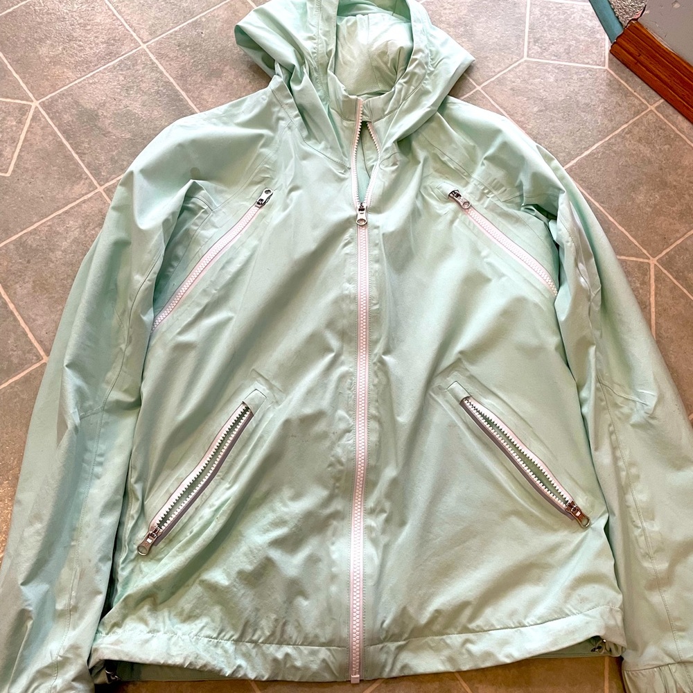 Lululemon rise and shine jacket sea mist size 4
